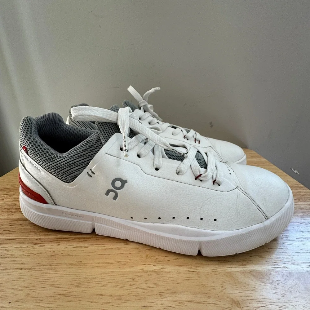 On Running The Roger Advantage Mens 10.5 White Grey Red Vegan Leather Sneakers
